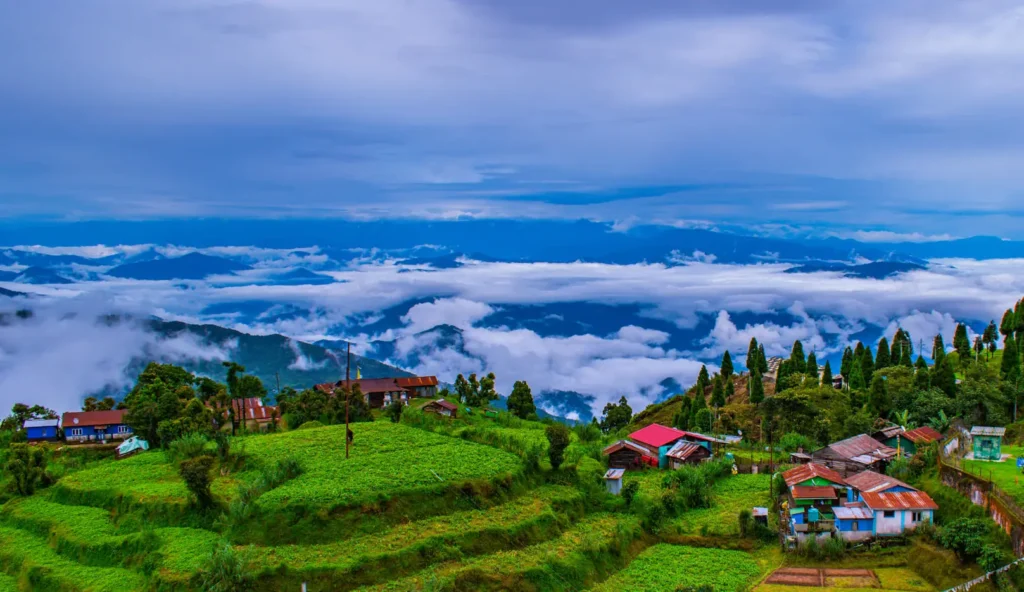 Best time to visit Darjeeling for honeymoon